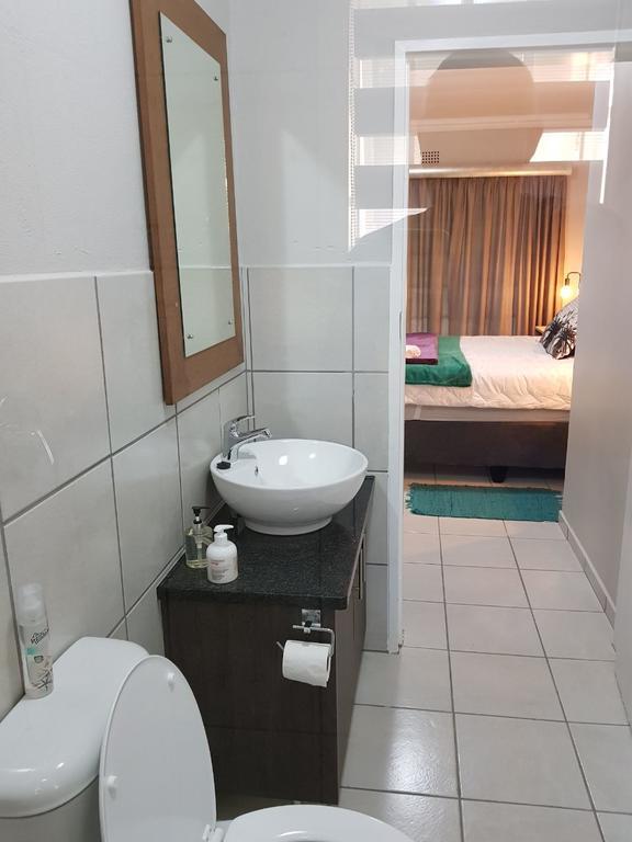 Js Inn Mbombela Екстер'єр фото