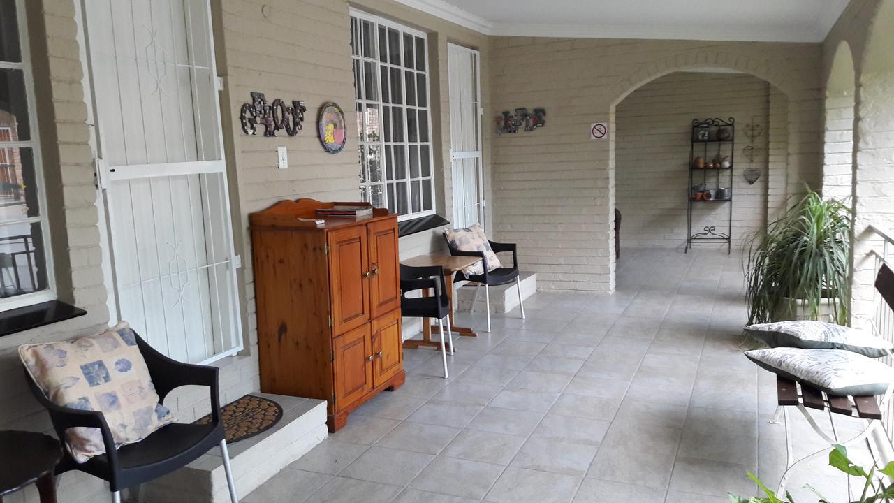Js Inn Mbombela Екстер'єр фото